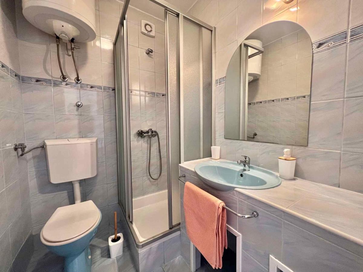 Apartments In Dramalj 45034 外观 照片
