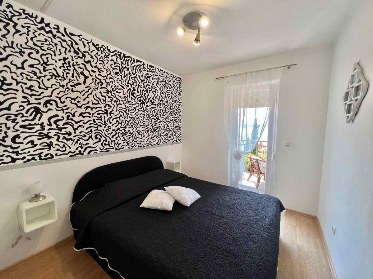 Apartments In Dramalj 45034 外观 照片