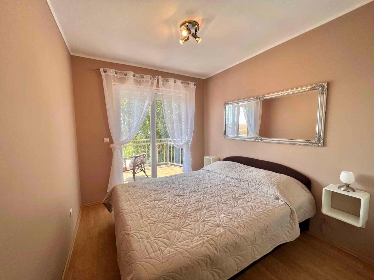 Apartments In Dramalj 45034 外观 照片